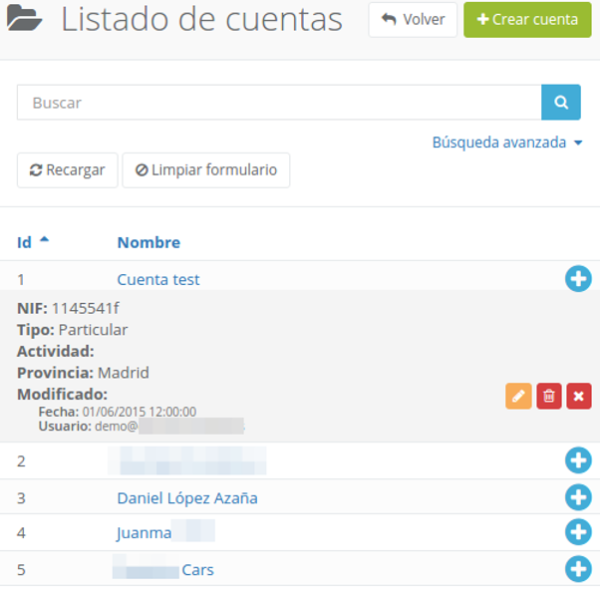 Lista de cuentas de clientes en dispositivo móvil