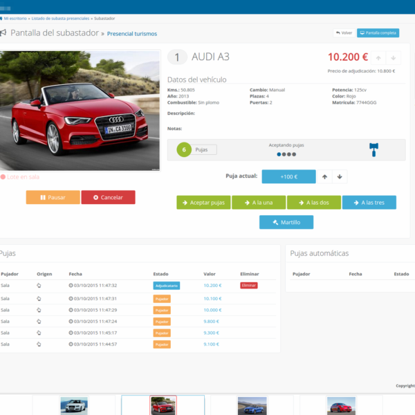 Panel de control del subastador con detalles del vehículo y controles de puja
