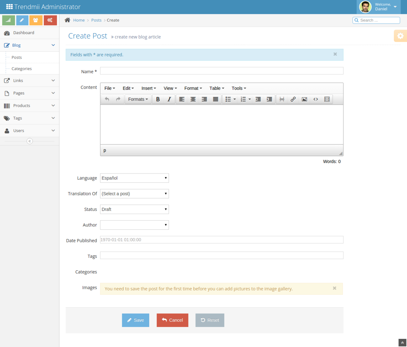 Formulario de creación de post de blog con editor de texto enriquecido